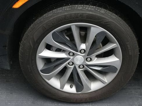 Used 2023 Buick Encore GX Select w/ Sport Touring Package FWD image 38