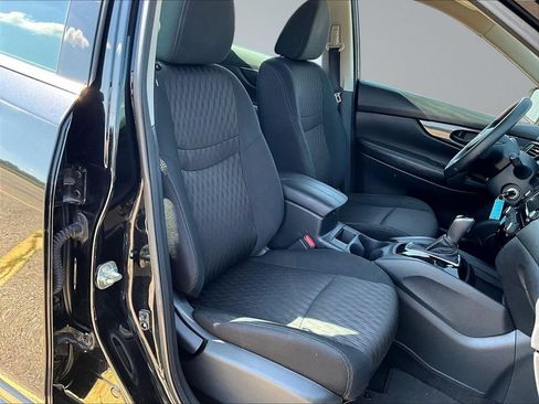 Used 2019 Nissan Rogue S AWD/4WD image 31