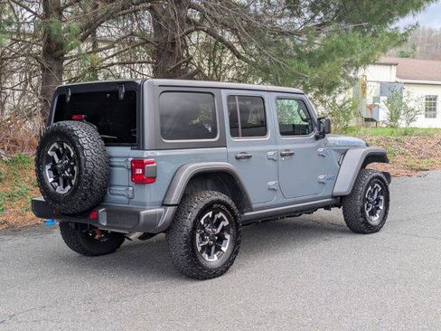 Certified 2025 Jeep Wrangler Unlimited Rubicon 4xe w/ Convenience Group AWD/4WD image 5