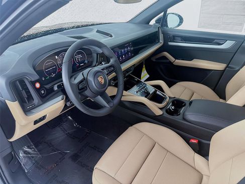 New 2026 Porsche Cayenne image 4