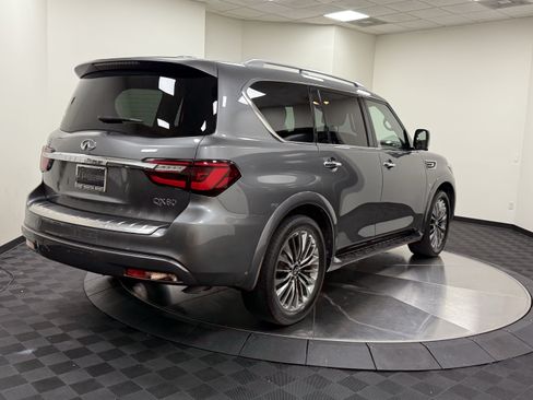 Used 2018 INFINITI QX80 2WD w/ Driver Assistance Package image 8