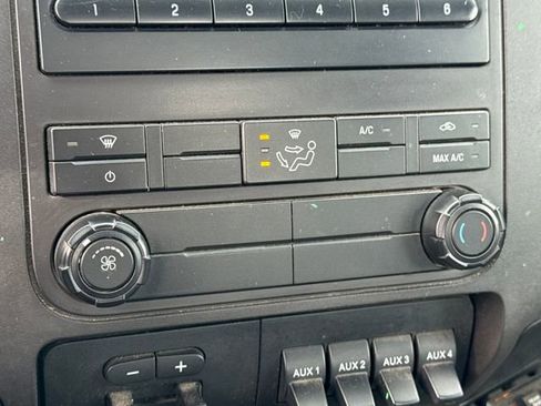 Used 2012 Ford F250 XL w/ Skid Plate Pkg image 27