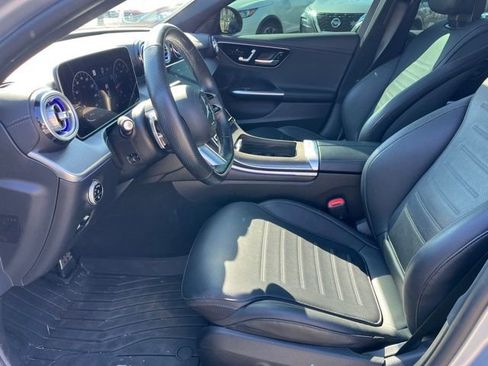 Used 2023 Mercedes-Benz C 300 Sedan image 5