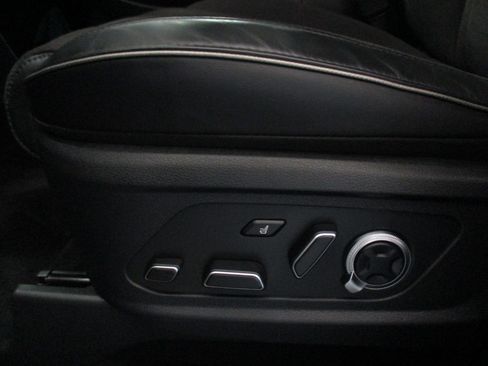 Used 2024 Hyundai Palisade Calligraphy image 20