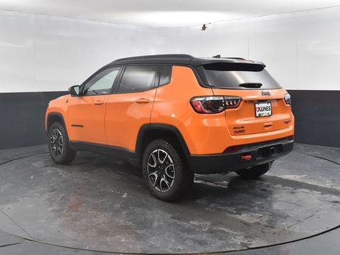 New 2026 Jeep Compass Trailhawk w/ Trailer Tow Group AWD/4WD image 7