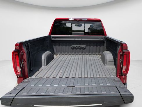Used 2023 GMC Sierra 1500 AT4 w/ AT4 Premium Package AWD/4WD image 10