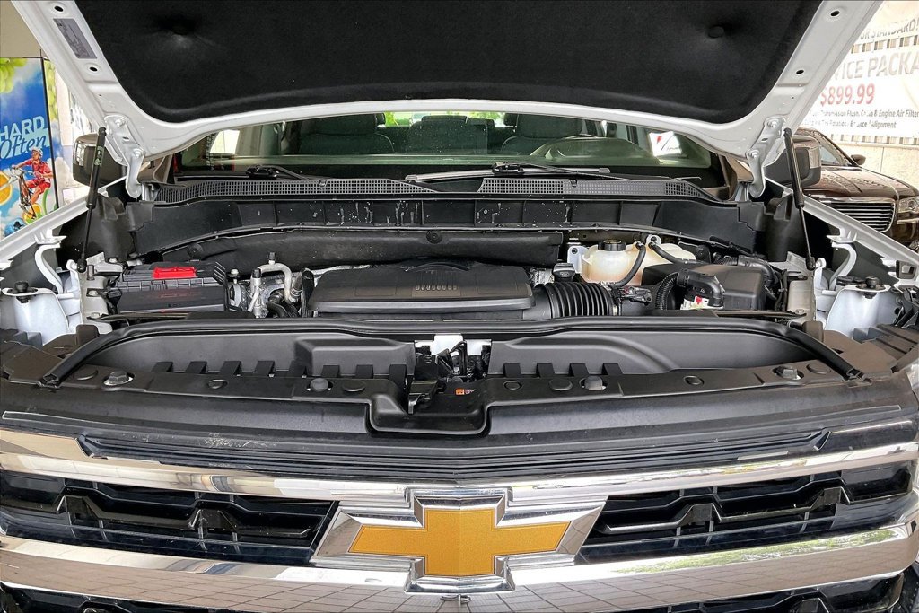Used 2025 Chevrolet Silverado 1500 LT RWD image 27
