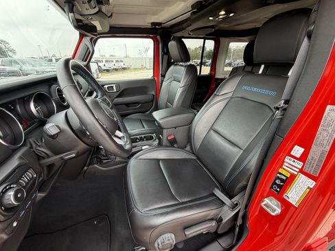 Used 2022 Jeep Wrangler Unlimited Rubicon 4xe w/ Cold Weather Group image 25