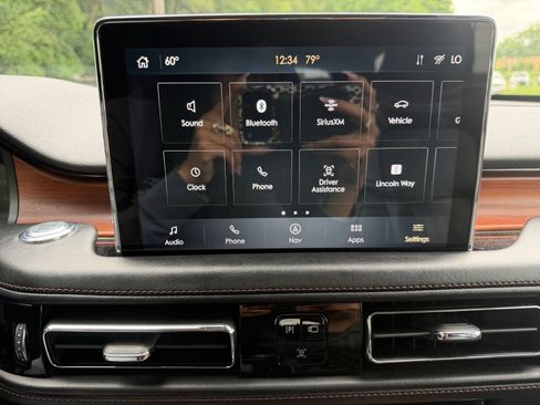 Used 2020 Lincoln Aviator Reserve w/ Equipment Group 202A AWD/4WD image 37
