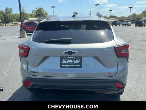 New 2026 Chevrolet Trax RS w/ Driver Confidence Package FWD image 8