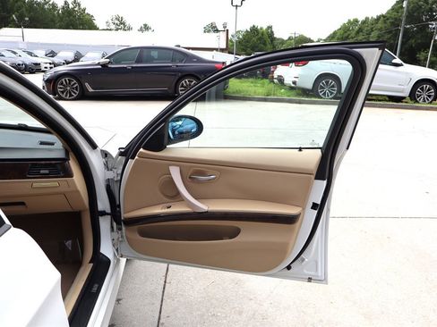 Used 2008 BMW 328xi Wagon AWD/4WD image 25