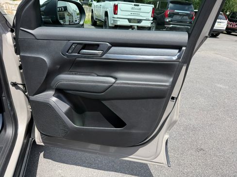 Certified 2025 GMC Terrain Elevation AWD/4WD image 22