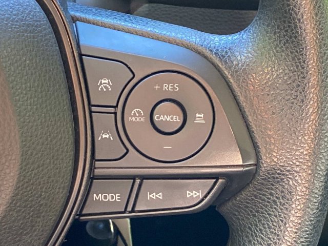 Used 2023 Toyota Corolla LE FWD image 19