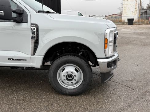New 2026 Ford F350 XLT image 5
