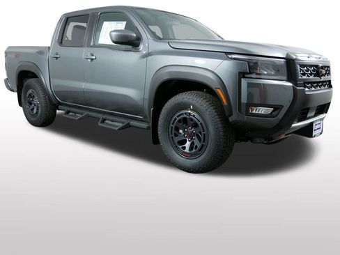 New 2026 Nissan Frontier PRO-4X w/ Tow Package AWD/4WD image 2