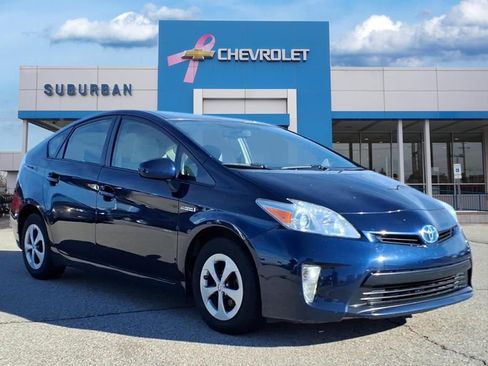 Used 2013 Toyota Prius Three image 3
