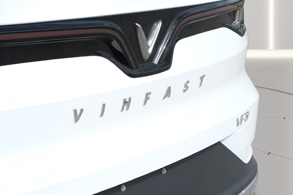 New 2025 VinFast VF 8 Eco AWD/4WD image 32