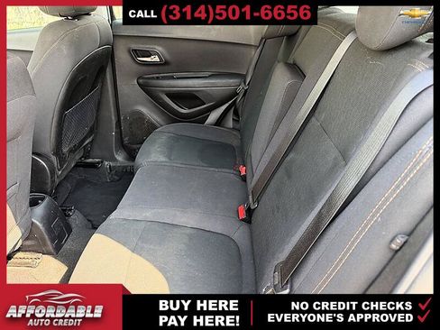 Used 2019 Chevrolet Trax LS FWD image 10