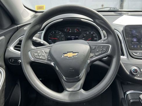 Used 2023 Chevrolet Malibu LT FWD image 14