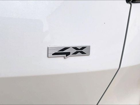 Used 2024 Kia Sportage LX AWD/4WD image 8