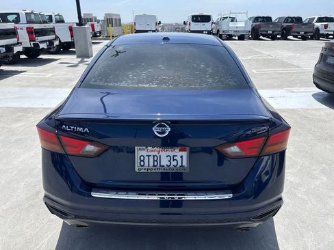 Used 2020 Nissan Altima 2.5 SR w/ Premium Package FWD image 4