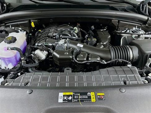 New 2025 Jeep Grand Cherokee Limited w/ Trailer Tow Package image 18