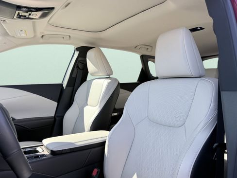 Used 2025 Lexus RX 350 Premium Plus w/ Convenience Package image 28