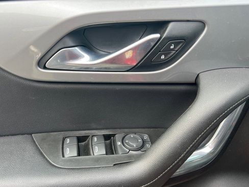 Used 2019 Chevrolet Blazer LT w/ Sun and Wheels Package image 24