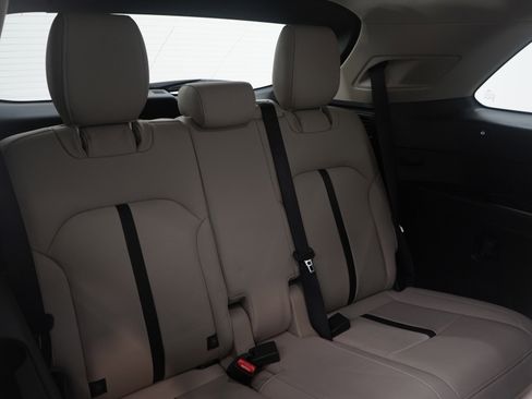 Certified 2024 MAZDA CX-90 3.3 Turbo w/ Premium Package image 13