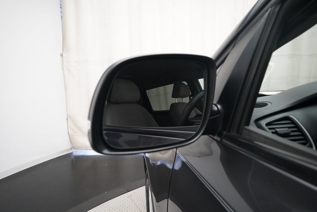 Used 2016 Kia Sedona LX FWD image 24