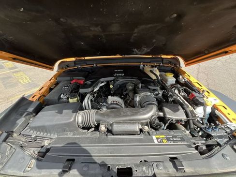 Used 2018 Jeep Wrangler Unlimited Sport S AWD/4WD image 21