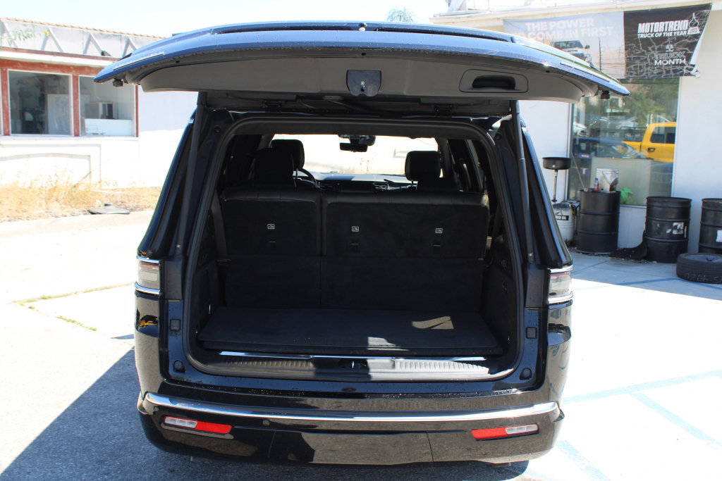 Used 2022 Jeep Grand Wagoneer Series II w/ Premium Group II AWD/4WD image 12