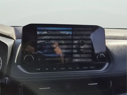 Used 2023 Nissan Rogue SL w/ SL Premium Package image 22