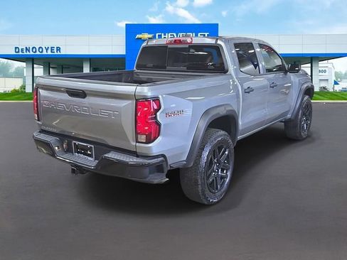 Used 2024 Chevrolet Colorado Trail Boss w/ Technology Package AWD/4WD image 8