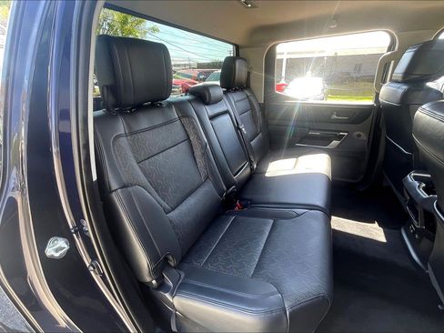 Used 2024 Toyota Tundra Limited AWD/4WD image 31