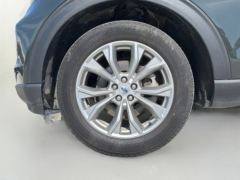 Used 2024 Ford Explorer XLT w/ Equipment Group 202A AWD/4WD image 33