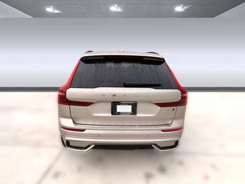 New 2026 Volvo XC60 B5 Ultra w/ Protection Package Premier image 10