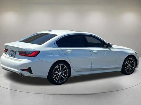 Used 2020 BMW 330i Sedan w/ Premium Package RWD image 5