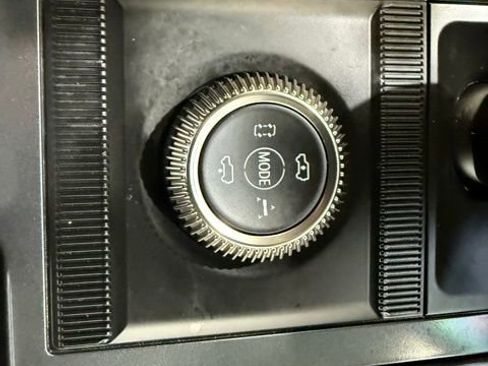 Used 2025 GMC Hummer EV 3X image 40