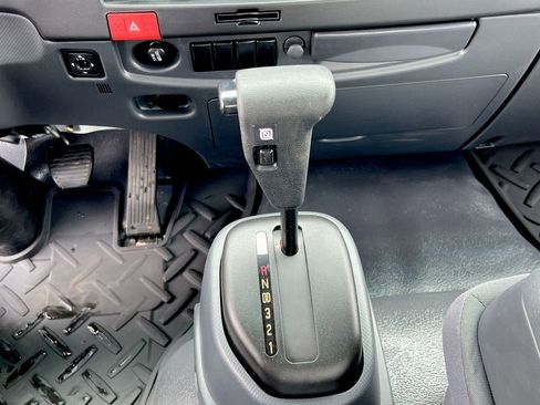 New 2024 Chevrolet Low Cab Forward 6500XD image 30