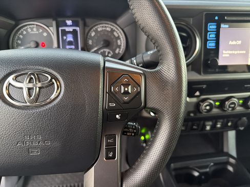 Used 2019 Toyota Tacoma TRD Sport w/ Technology Package RWD image 20