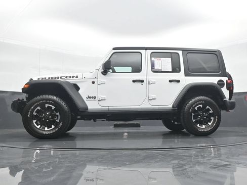 Used 2025 Jeep Wrangler Unlimited Rubicon AWD/4WD image 28