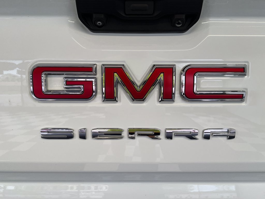 Used 2024 GMC Sierra 1500 Pro w/ Graphite Edition AWD/4WD image 14