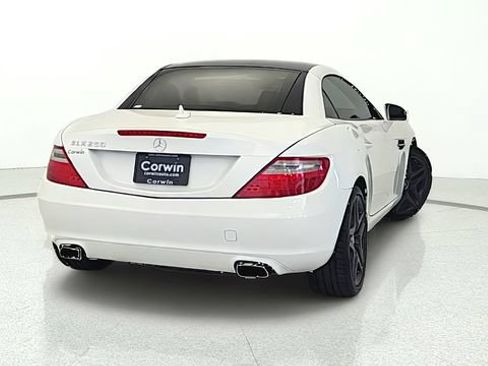 Used 2014 Mercedes-Benz SLK 250 image 5