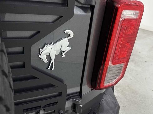 Used 2021 Ford Bronco 2-Door w/ Sasquatch Package image 27