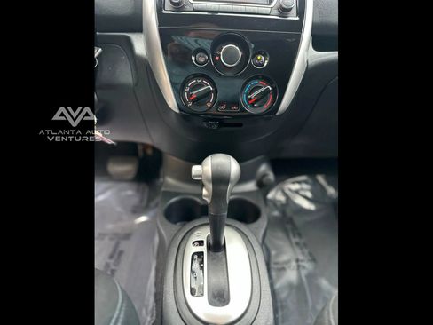 Used 2018 Nissan Versa Note SV image 41