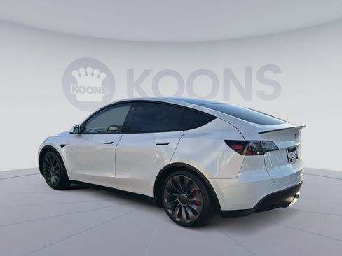 Used 2020 Tesla Model Y Performance image 4