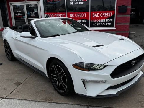 Used 2018 Ford Mustang Premium image 22
