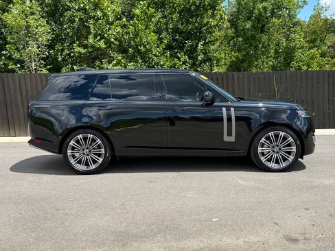 Certified 2025 Land Rover Range Rover Long Wheelbase SE AWD/4WD image 7