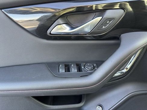 Certified 2025 Chevrolet Blazer RS image 3